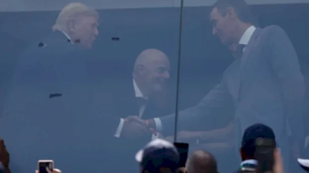 trump-dhe-sanchez-shtrengojne-duart-ne-finalen-e-boterorit,-lene-pas-tensionet