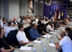 aleanca-zgjedh-kryesine-e-re,-gjini:-po-hyjme-ne-nje-faze-te-re-organizimi