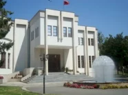 kk-i-prizrenit-te-merkuren,-promovohet-libri-per-adem-demacin-dhe-ndahet-cmimi-i-lirise-“remzi-ademaj”