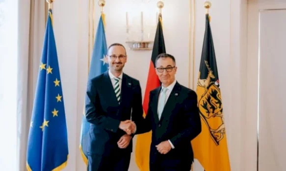 ajeti-takon-kreun-e-baden-wurttembergut,-paralajmeron-kapitull-te-ri-bashkepunimi-me-kosoven