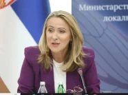 tri-arsye-pse-snezhana-paunoviq-nuk-mund-te-jete-me-ministre