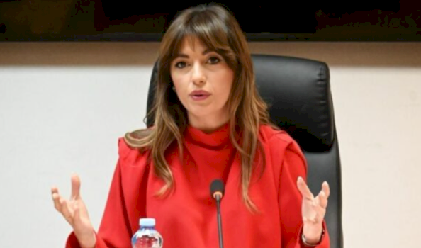 haxhiu-per-gjyqtaret-dhe-prokuroret-e-dorehequr:-i-pagoi-serbia,-kane-marre-pjese-ne-takime-ku-eshte-folur-per-bllokim-te-rrugeve