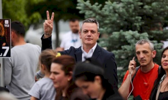 gashi-pas-caktimit-te-seances:-s’duhet-te-bejme-politike-me-vija-te-kuqe,-por-se-pari-duhet-ta-definojme-ldk-ne