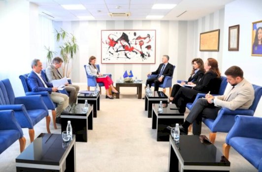 kryenegociatori-zulfaj-takon-ushtruesen-e-detyres-se-shefes-se-zyres-se-be-se-ne-kosove