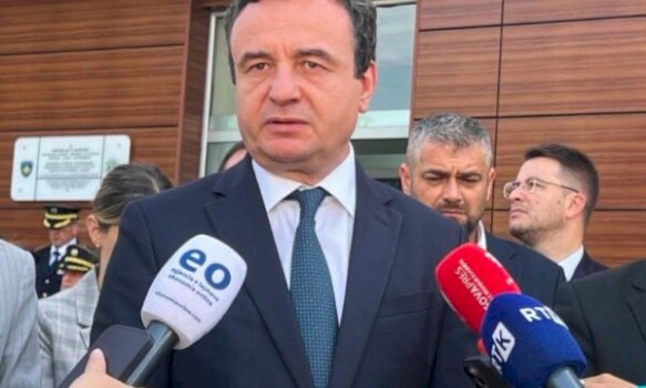 kurti-pas-homazheve-te-memoriali-i-policeve-te-rene-ne-detyre:-kosova-eshte-me-e-sigurt-se-kurre