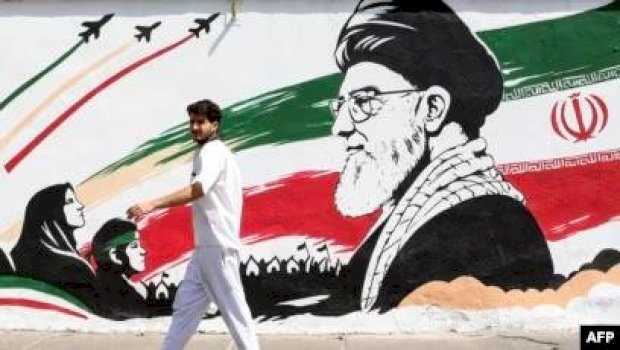 irani-thote-se-ka-ndalur-sulmet-ndaj-aleateve-te-uashingtonit,-teksa-shba-ja-pezullon-bombardime