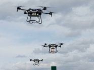 sulm-me-drone-thelle-ne-rusi:-raportohet-per-goditjen-e-nje-rafinerie-nafte-2,500-kilometra-larg-kufirit-me-ukrainen