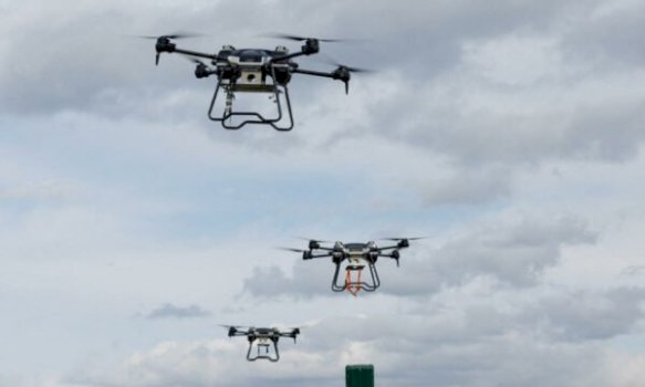 sulm-me-drone-thelle-ne-rusi:-raportohet-per-goditjen-e-nje-rafinerie-nafte-2,500-kilometra-larg-kufirit-me-ukrainen