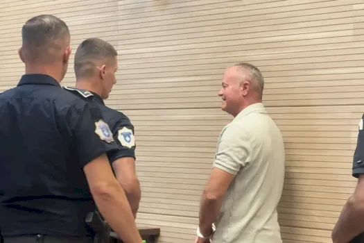 rihapet-shqyrtimi-gjyqesor-ndaj-milorad-gjokoviqit,-i-akuzuar-per-krime-lufte