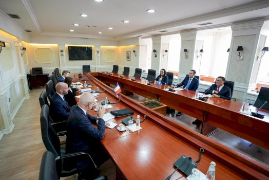 abdixhiku-ne-takim-me-haddad-theksoi-nevojen-per-funksionalizimin-sa-me-te-shpejte-te-institucioneve
