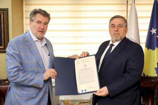 myftiu-ternava-nderohet-me-mirenjohje-nga-asambleja-e-shtetit-te-nju-jorkut