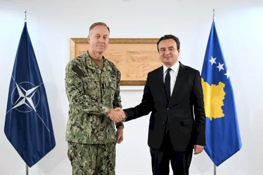 kerkesa-per-admiralin-amerikan:-anetaresimi-i-kosoves-ne-nato-e-permbylle-sigurine-e-rajonit