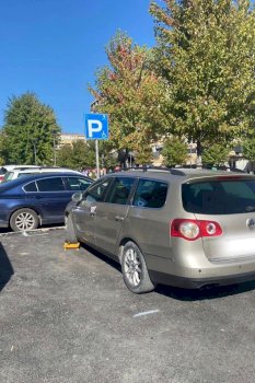 aksion-i-gjere-ne-prishtine:-inspektohen-65-auto-parkingje,-evidentohen-shkelje-te-shumta