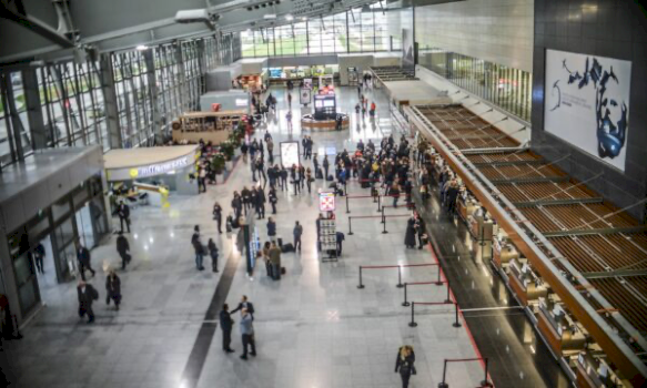 ndalohet-nje-shtetase-e-gjermanise-ne-aeroportin-“adem-jashari”