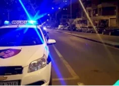 te-shtena-me-arme-zjarri-ne-nje-jaht-prane-palases,-policia-vihet-ne-ndjekje-te-mjetit-lundrues