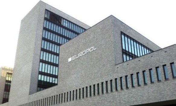 europol-arreston-tre-persona-ne-serbi-dhe-gjermani:-rrjet-i-dyshuar-i-kontrabandes-se-emigranteve