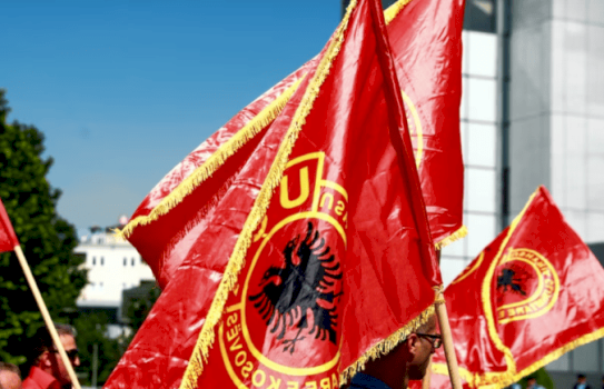 ovl-e-uck-se,-kurtit:-mos-e-mbani-kosoven-peng-te-agjendave-partiake