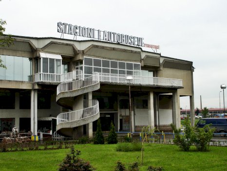 alarmi-per-bombe-ne-stacionin-e-autobuseve-ne-prishtine,-detaje-jep-policia