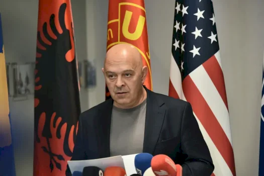 gjini:-refuzojme-bashkepunimin-me-kurtin-edhe-nese-na-jep-gjysmen-e-qeverise-e-president-behet-ramushi