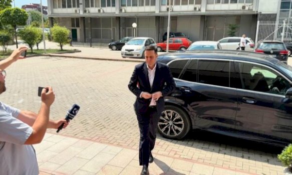 abdixhiku-niset-per-takim-me-kurtin:-kuvendi-duhet-te-konstituohet-sot,-nese-vonesa-po-behet-si-taktike,-ldk-s’nenshtrohet