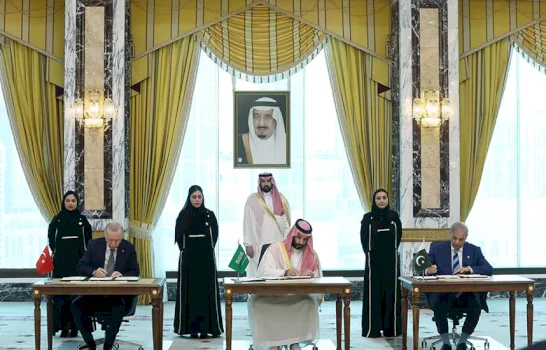 Arabia  Turqia dhe Pakistani formojnë një  NATO  të vogël  kush e sulmon njërën  i sulmon të gjitha