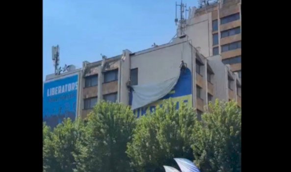 deklarata-e-zelenskyt-per-kosoven,-rama-largon-mbishkrimin-“free-ukraine”-ne-prishtine:-shteti-i-kosoves-duhet-te-respektohet