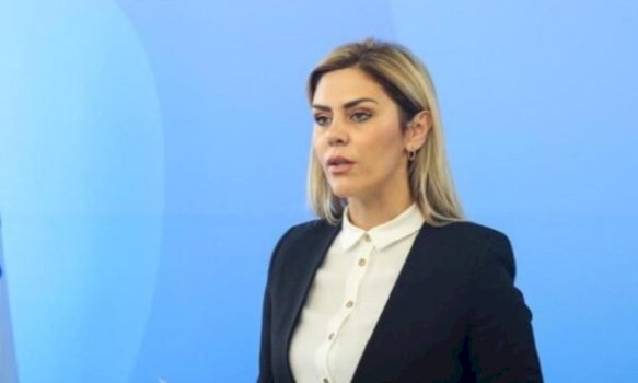 lajmi-i-rreme-i-elvis-hoxha-per-time-kadriajn,-deliu:-heshtja-e-kurtit-me-nuk-eshte-thjesht-heshtje
