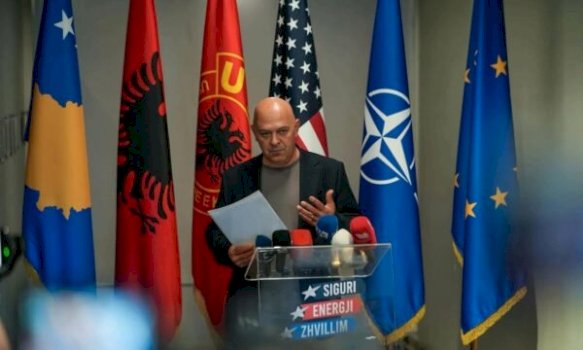 ardian-gjini:-vetevendosje-po-na-sulmon-me-“grejza”-sepse-po-e-shohin-rritjen-e-madhe-te-aleances