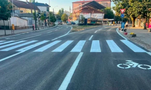 perfundon-asfaltimi-i-rruges-“ilir-konushevci”-segmenti-2,-rama:-hapet-per-qarkullim