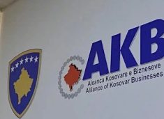 akb-kerkon-hetim-per-fushatat-kunder-produkteve-vendore:-kush-e-sulmon-‘made-in-kosovo’,-po-sulmon-ekonomine