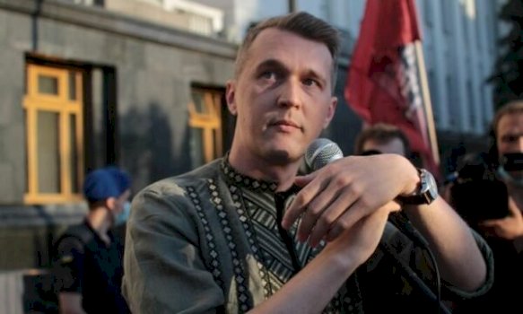 politikani-ukrainas-godet-zelenskyn:-kosova-e-ndihmoi-ukrainen,-por-ju-ia-kthyet-me-shuplake