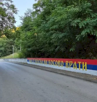deklaratat-skandaloze-te-vuciqit-per-ibrin,-vjen-grafiti-kercenues-nga-serbia:-kur-ushtria-te-kthehet-ne-kosove