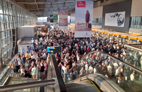 korriku-sjell-rritje-ne-aeroportin-e-prishtines,-mbi-476-mije-udhetare-ne-nje-muaj