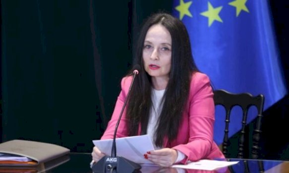 Ministrja shqiptare, homologut serb për Ibrin: Lumi dhe historia rrjedhin përpara
