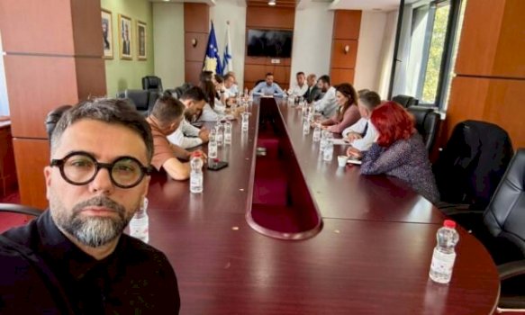 deputetet-e-pdk-se-shkojne-ne-kuvend,-behrami-publikon-fotografi:-jemi-ketu