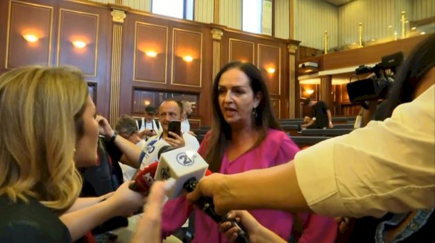 bytyqi-shtyn-nagavcin:-mos-m’prek!-–-live-nga-kuvendi,-perplasje