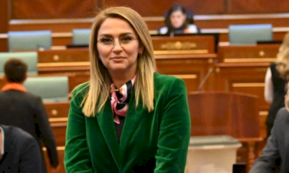 shqipe-selimi:-kushtetuta-ishte-e-njejte-edhe-me-2014-kur-pdk-nuk-thirri-seance-per-183-dite-pa-marreveshje