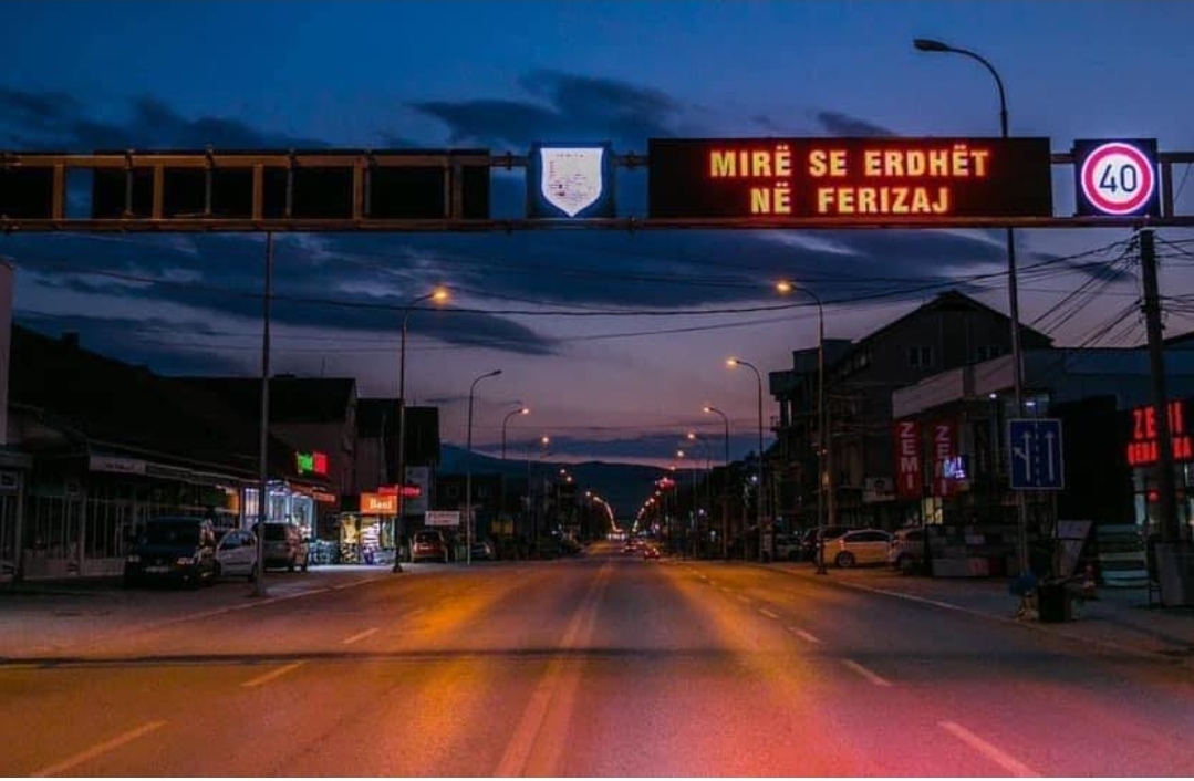7-vjeçari goditet nga vetura në Ferizaj, shoferi ikën nga vendi i ngjarjes