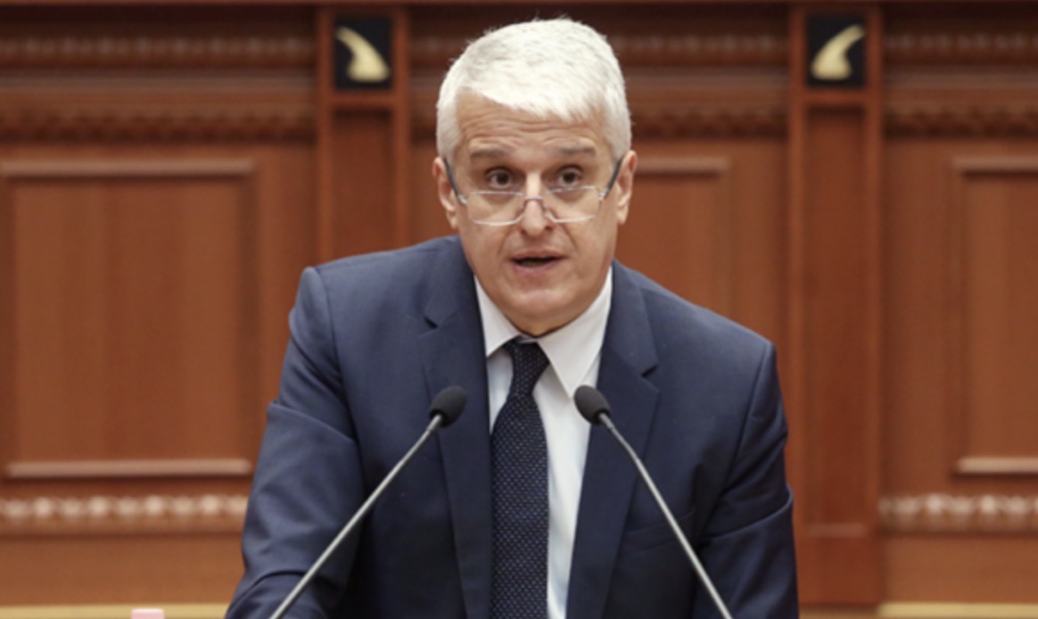 Kriza politike për presidentin  Majko  Kosova rrezikon seriozisht të hyjë në paradhomën e shteteve të dështuar