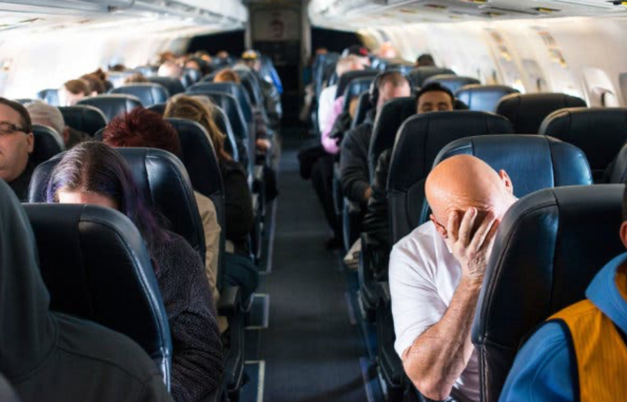 Defekt në avionin Stamboll–Prishtinë, pasagjerët presin 30 minuta në kabinë