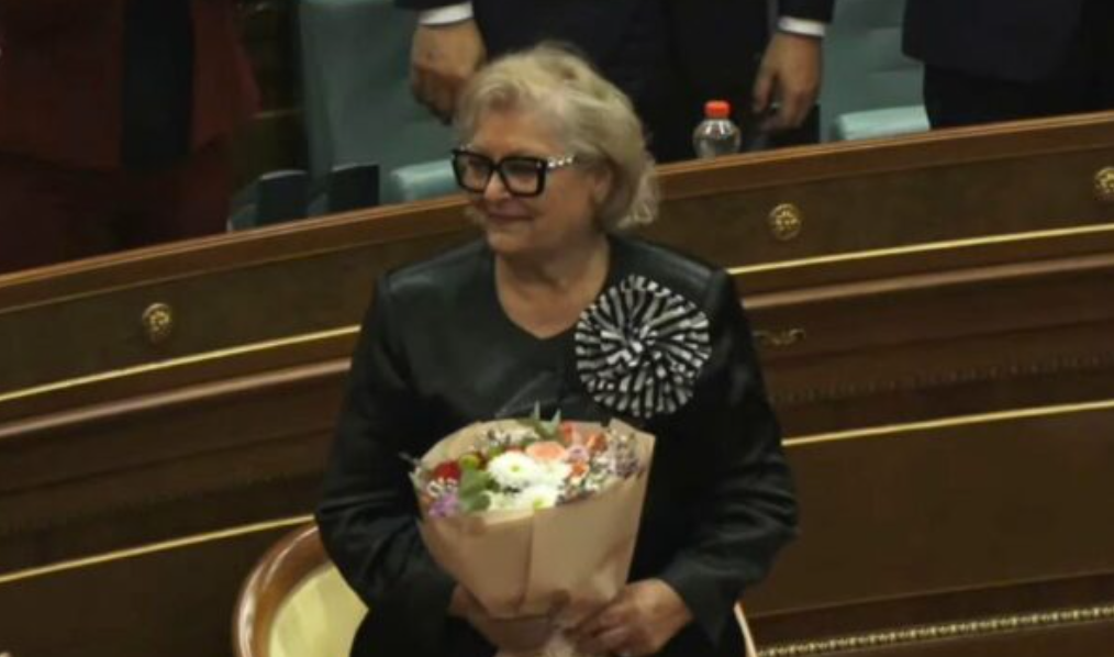 Justina Shiroka Pula betohet si Presidente e Kosovës