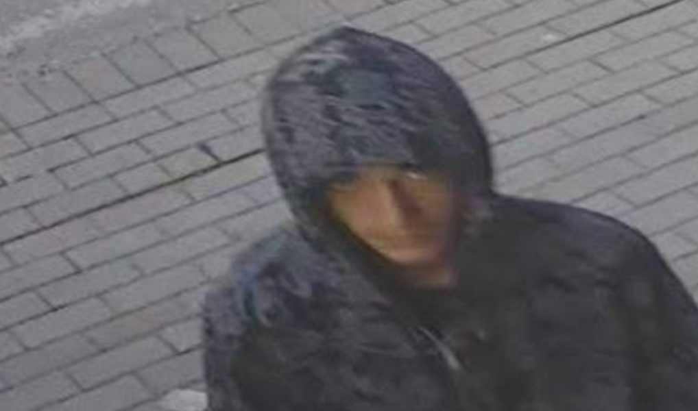 Policia kërkon ndihmën e qytetarëve për ta identifikuar këtë person, kërkohet për asgjësim apo dëmtim të pasurisë